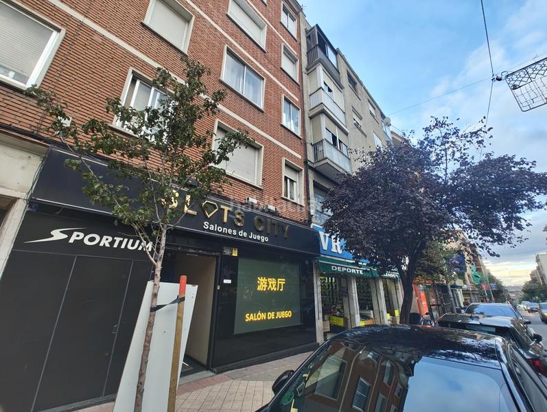 Foto fe4874b0-c833-47a8-b7ad-66bde7f278f0. Appartement dans Moscardó Madrid