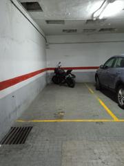 Car parking  Carrer de la reina amlia. Plaza de parking para coche y moto