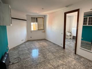 Flat  Carrer de les aiges del llobregat. Oportunidad por precio!!