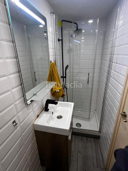 Foto 903c8e84-ef36-4569-bc2b-bbb7b4580de8. Estudio  en calle viladomat junto a calle manso en Barcelona