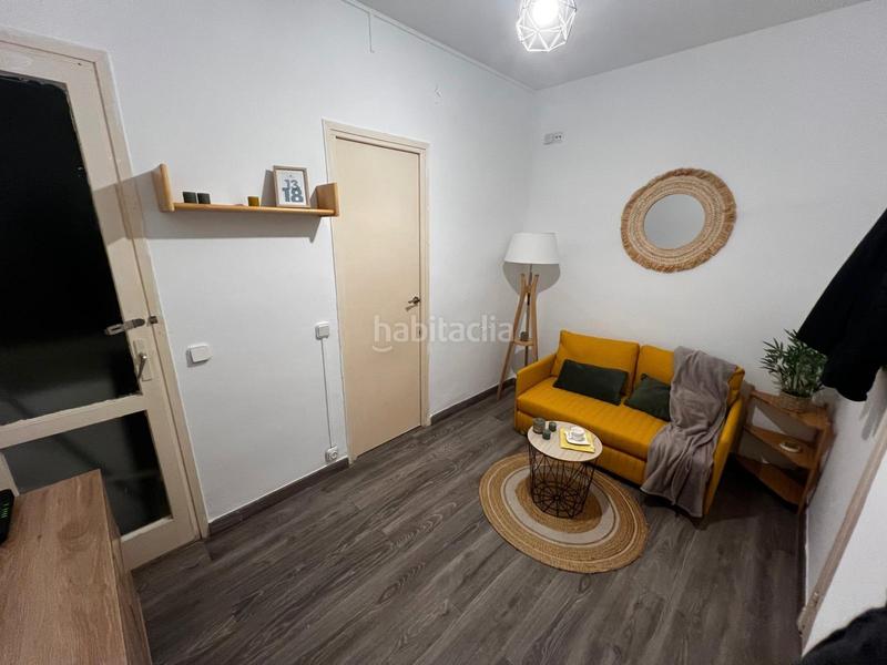 Foto ecf1034e-5b5a-40a6-9d61-ba7aa671f528. Estudio  en calle viladomat junto a calle manso en Barcelona