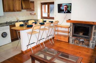 Miete Etagenwohnung  Carretèra baricauba. Apartamento disponible para la temporada completa de invierno