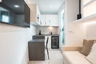Local Comercial a Raval. Estudio completamente reformado