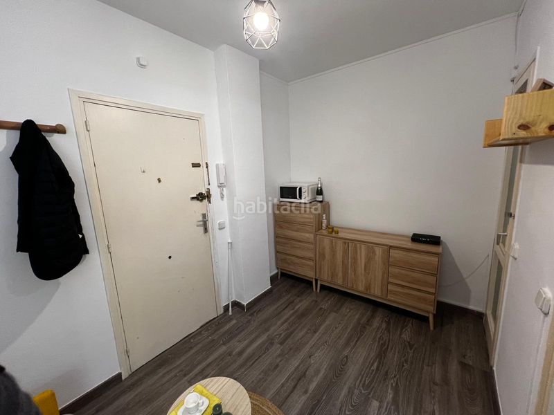 Foto 3acb9e8c-fca2-424b-8482-cb592139a164. Estudi a Sant Antoni Barcelona