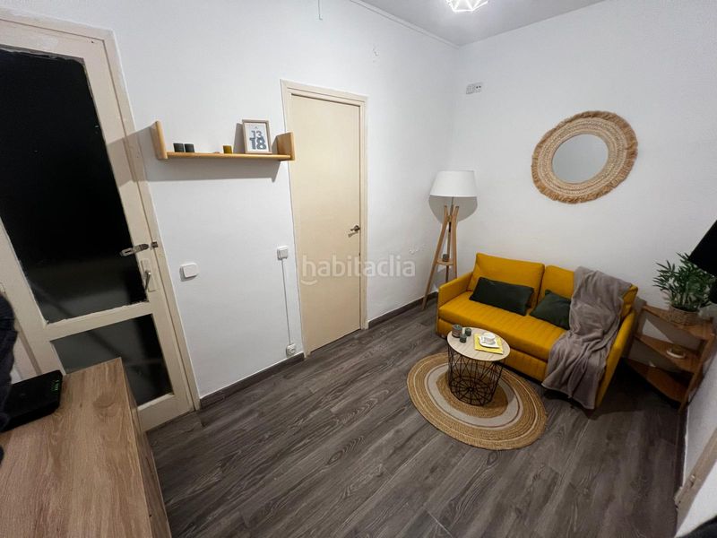 Foto 83707879-b323-4348-95ba-b7d5fb9975ef. Estudi a Sant Antoni Barcelona