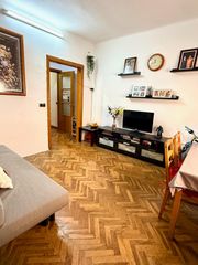 Pis  Carrer del roser. Piso muy luminoso con 3 habitaciones dobles