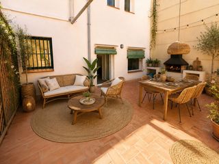 Àtic  Carrer del poeta cabanyes. Ático luminoso de 2 habitaciones con terraza de 20m²
