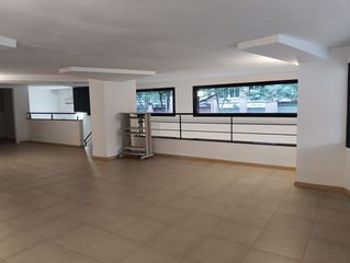 Local Comercial a Carrer del Segre