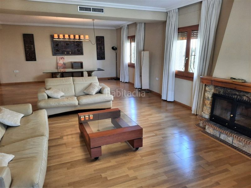 Foto 5735222d-0967-4a75-adde-954bd0a2384e. Xalet amb aparcament piscina a El Esparragal Murcia