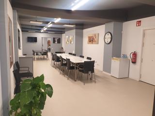 Local Comercial  Carrer de la pubilla casas. haz realidad tu negocio en esplugues de llobregat!