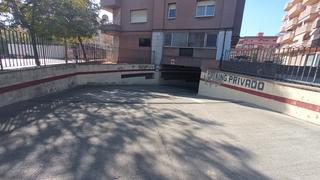 Parking coche  Avinguda del bosc. Plaza de parking en venta para coche pequeo y moto
