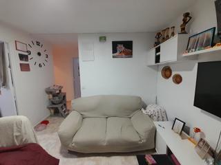 Piso  Carrer de marcell esquius. Piso en pubilla cases con 3 habitaciones dobles  ideal inversor