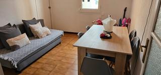 Flat  Carretera de collblanc. Inmueble con inquilino en venta