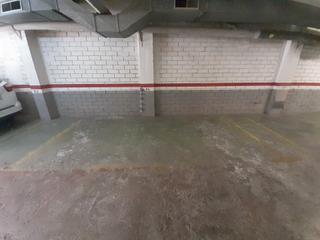 Location Parking voiture  Carrer de francesc moragas. Plaza de parking en el centro de hospitalet – calle francesc mor