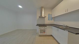 Piso  Carrer de rafael campalans. Vivienda reformada en rentabilidad con inquilino - torrassa