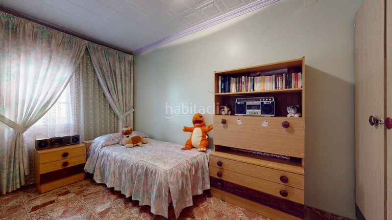 Foto a095452a-f4f2-4d66-b3a0-ad8befc31922. Casa amb calefacció aparcament a La Roureda Viladecans