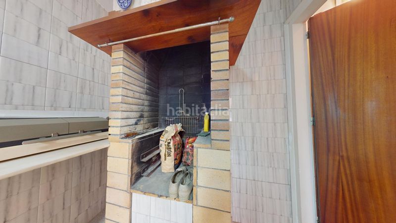Foto b1dd4ba8-968d-4a18-beb6-7abc88a9df6f. Casa amb calefacció aparcament a La Roureda Viladecans
