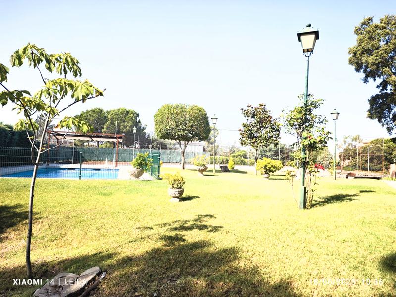 Foto 02e884a2-7823-48e7-92a2-2ef7aa894ffb. Xalet amb xemeneia calefacció aparcament piscina a Valdemorillo