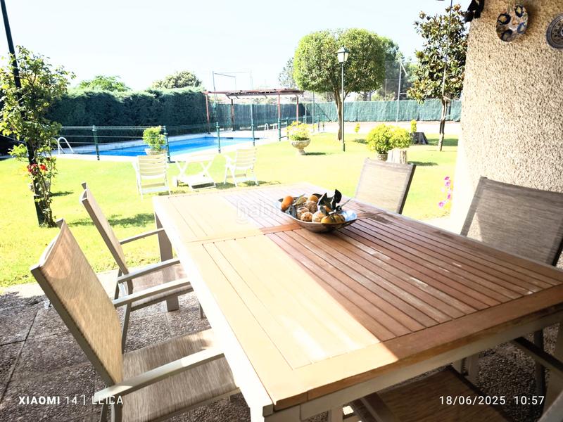 Foto d395674f-627c-48cb-bd25-47d0b8bf3bf7. Xalet amb xemeneia calefacció aparcament piscina a Valdemorillo