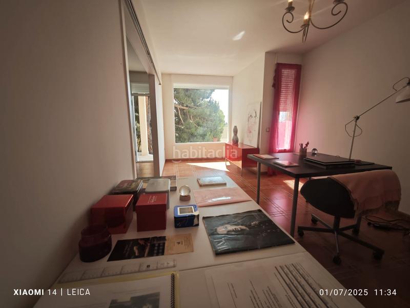 Foto 0c324fa1-3203-4826-baa7-60f8db901355. Chalet vivienda unifamiliar de diseño con piscina privada y bonita parcela. en Valdemorillo