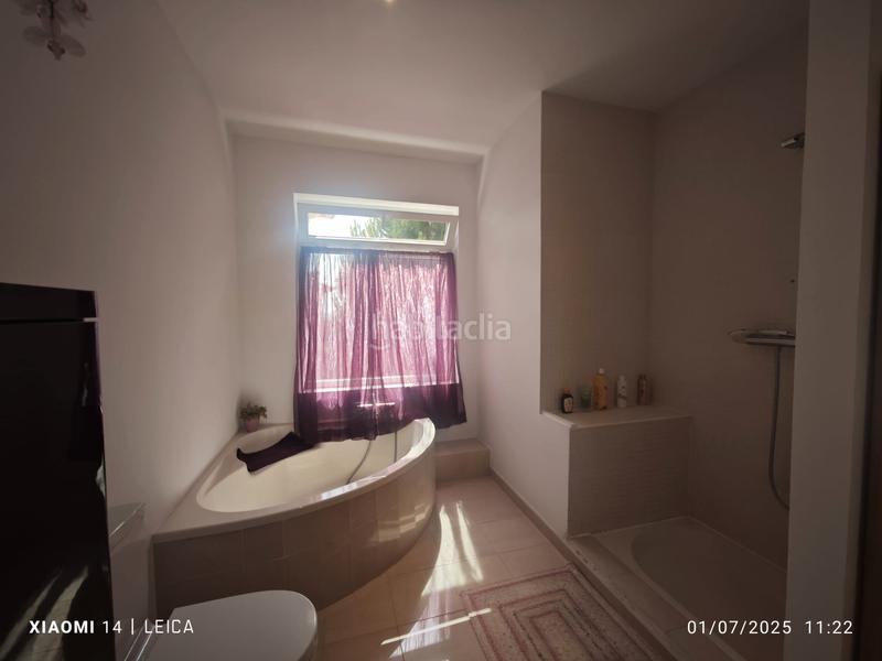 Foto 18f69023-0a21-4e58-9993-b96b31fbe728. Chalet vivienda unifamiliar de diseño con piscina privada y bonita parcela. en Valdemorillo