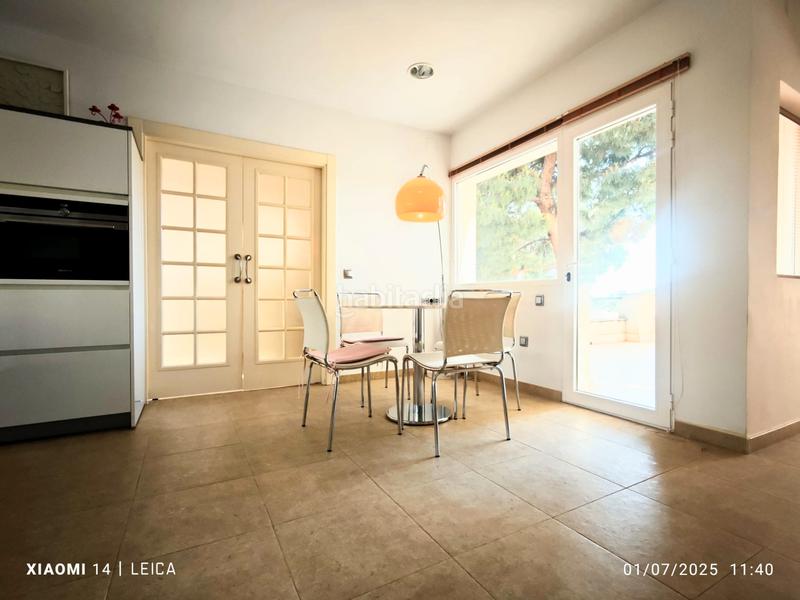 Foto 26ff93bc-61b0-4602-9dc9-4d09e01f83de. Chalet vivienda unifamiliar de diseño con piscina privada y bonita parcela. en Valdemorillo