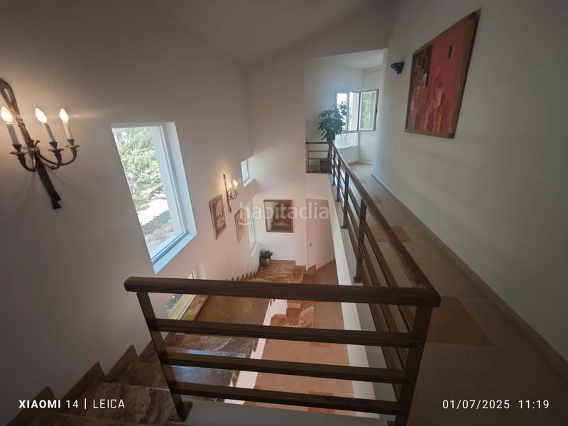 Foto 7e99fbf3-e876-45c7-a75c-a29ffe6b36a4. Chalet vivienda unifamiliar de diseño con piscina privada y bonita parcela. en Valdemorillo