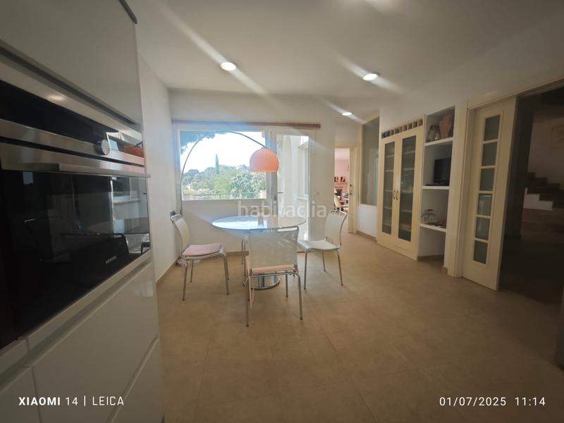 Foto 8ae47f7b-3013-4935-b61a-039ee9d0369c. Chalet vivienda unifamiliar de diseño con piscina privada y bonita parcela. en Valdemorillo