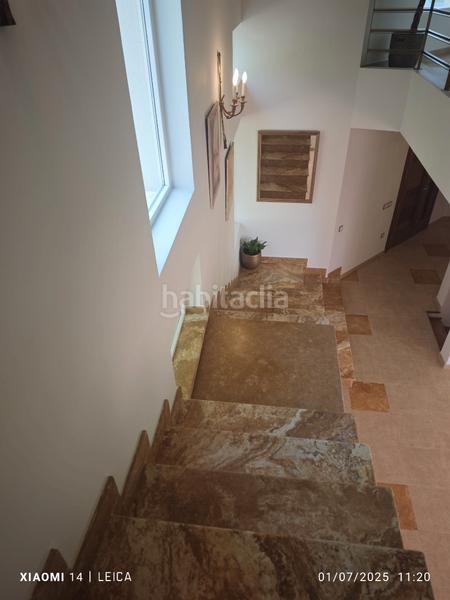 Foto 95b6b722-fb7a-4c81-b995-7185833db500. Chalet vivienda unifamiliar de diseño con piscina privada y bonita parcela. en Valdemorillo