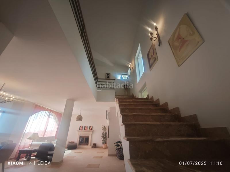 Foto a44dec33-f533-4c74-9853-0f4f63bbe496. Chalet vivienda unifamiliar de diseño con piscina privada y bonita parcela. en Valdemorillo