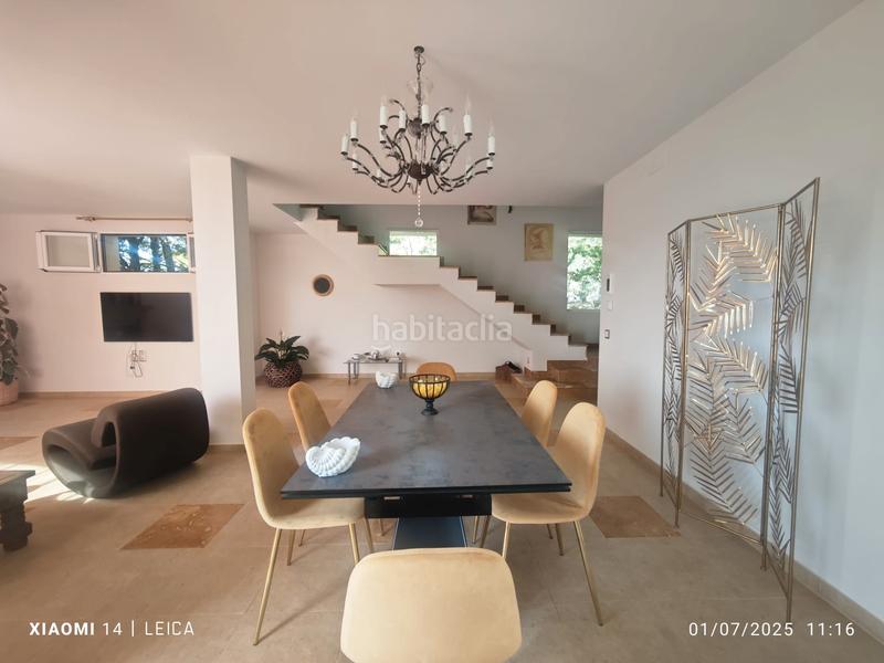 Foto bf04ce39-1e5f-4f65-8c3a-5dde7b463c08. Chalet vivienda unifamiliar de diseño con piscina privada y bonita parcela. en Valdemorillo