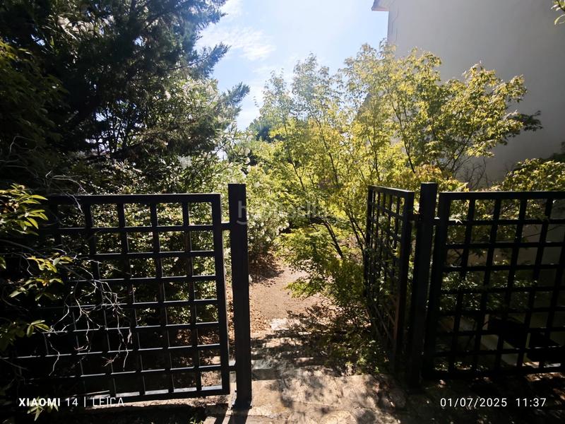 Foto c7221ebf-31f6-4394-8943-cdc38e9a4ce0. Chalet vivienda unifamiliar de diseño con piscina privada y bonita parcela. en Valdemorillo