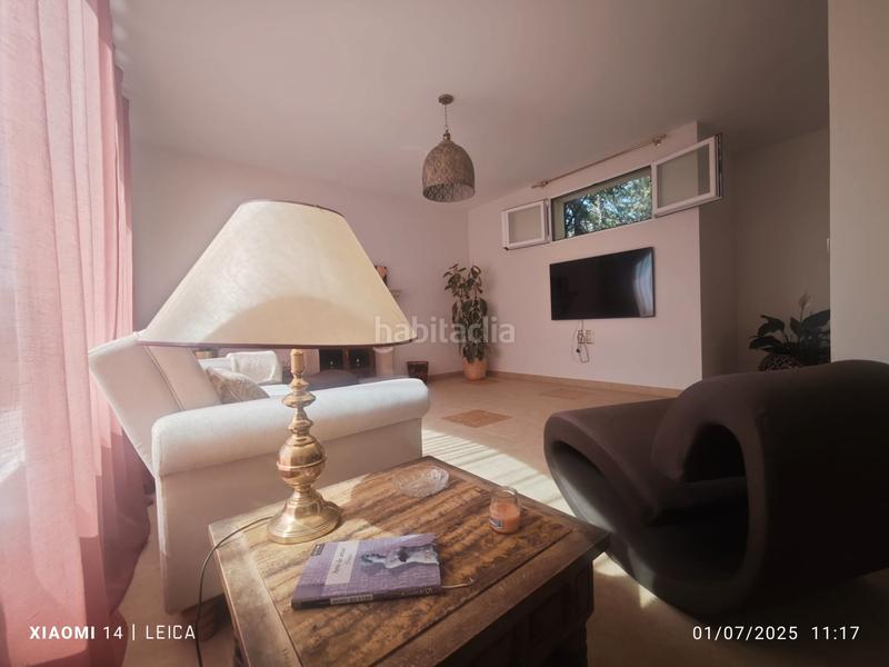 Foto eb51aa00-1a21-4970-b487-7c2e335a22cc. Chalet vivienda unifamiliar de diseño con piscina privada y bonita parcela. en Valdemorillo