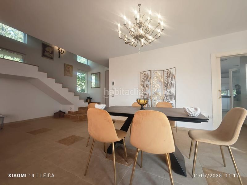 Foto fdff171f-d00d-49a3-a206-5a5a8365a1be. Chalet vivienda unifamiliar de diseño con piscina privada y bonita parcela. en Valdemorillo