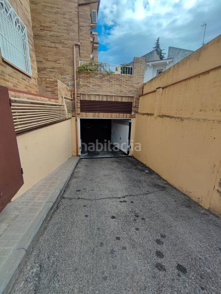 Foto 6486352c-1e58-4f0c-994b-f6cbd42ad335. Aparcament cotxe a Valdemorillo pueblo Valdemorillo