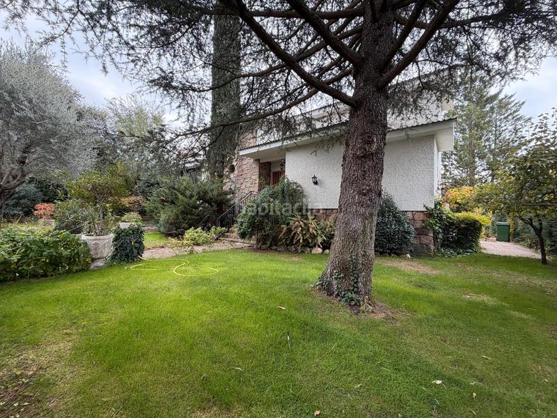 Foto 22b1c274-2f36-47d7-9318-b1ab9645d486. Chalet con camino riscaldamento parcheggio piscina in Valdemorillo