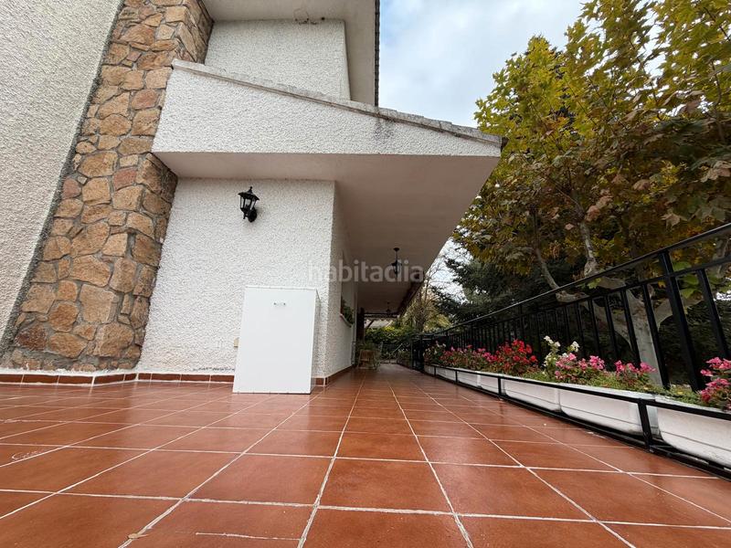 Foto 2ea31b60-f2ab-4508-9a4a-2c922957d4ee. Chalet con camino riscaldamento parcheggio piscina in Valdemorillo