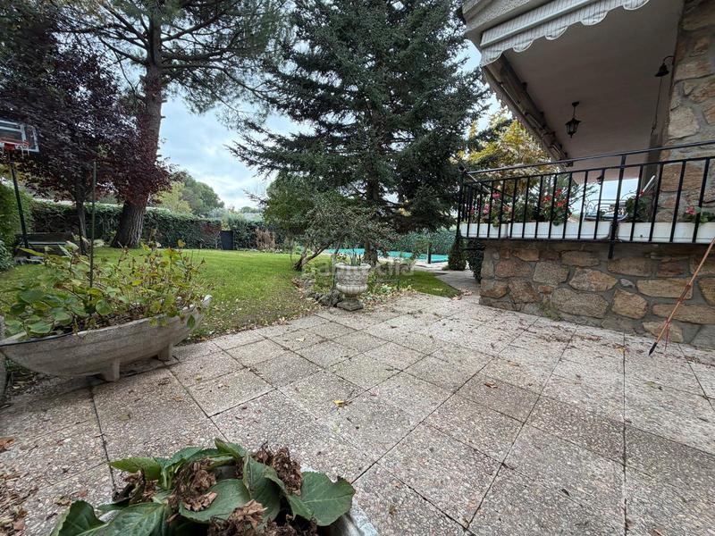 Foto 8ed949b9-be96-4eb4-99af-a08ca6d85019. Chalet con camino riscaldamento parcheggio piscina in Valdemorillo