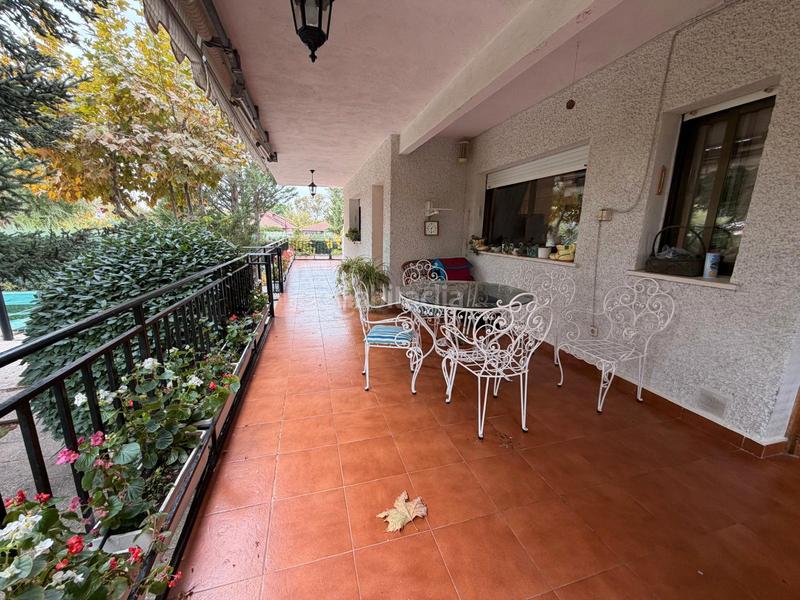 Foto f588953c-95c8-481c-a164-4a57d4adb7dc. Chalet con camino riscaldamento parcheggio piscina in Valdemorillo