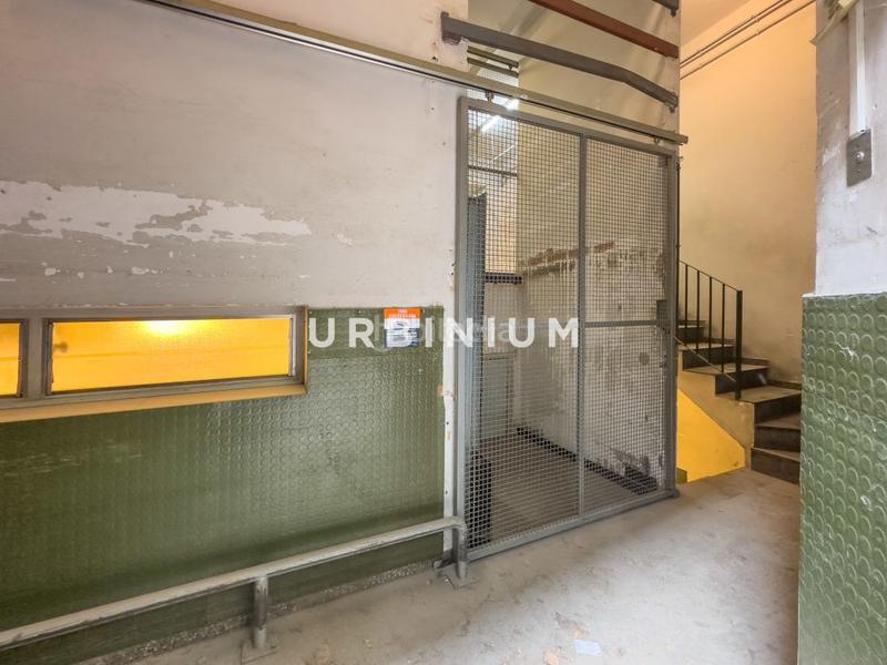 Foto 9730a638-08aa-493d-9f6c-fe2ddffd4611. Lloguer local comercial a Eixample Nord Girona