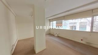 Location Bureau à Eixample Nord. Oficina en gran via jaume i