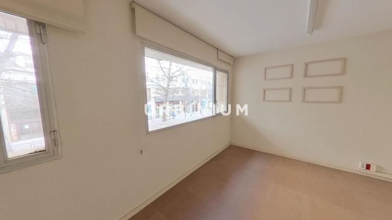 Foto 345ea0b8-28e8-49e8-b7f2-1b85ca56fffc. Location bureau avec parking dans Eixample Nord Girona
