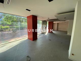 Lloguer Local Comercial a Eixample Sud-Migdia. Local alquiler quimics