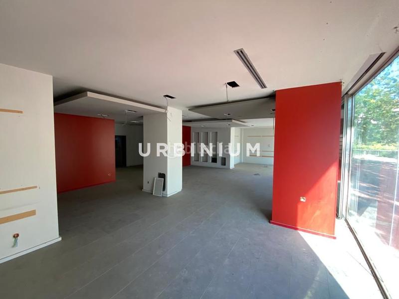 Foto e24f85f1-9f71-41d9-b6d6-075aaa74ee09. Lloguer local comercial a Eixample Sud-Migdia Girona