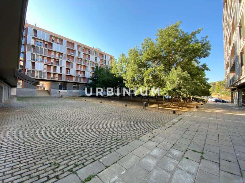 Foto 63935042-6795-4a15-a289-711a97530d29. Location local commercial dans Eixample Sud-Migdia Girona