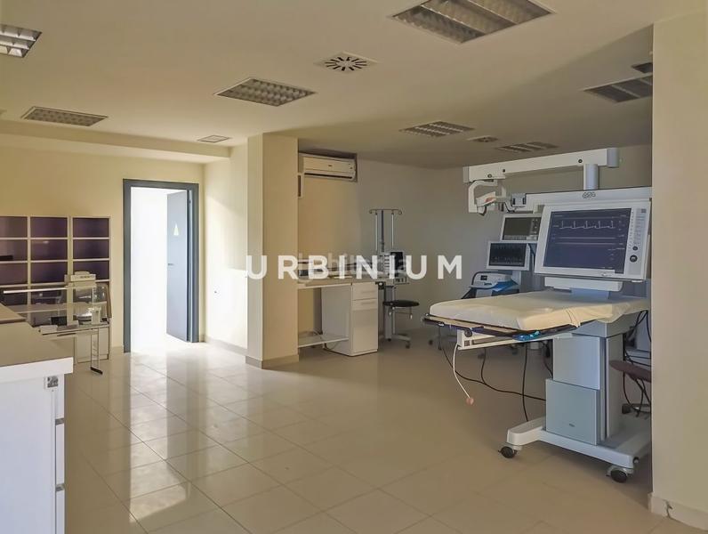 Foto 0e3c8131-8977-41b4-b5bc-437cb7b6e542. Location local commercial dans Eixample Nord Girona