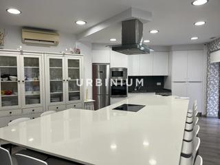 Lloguer Local Comercial a Centre-Barri Vell. Local en traspaso