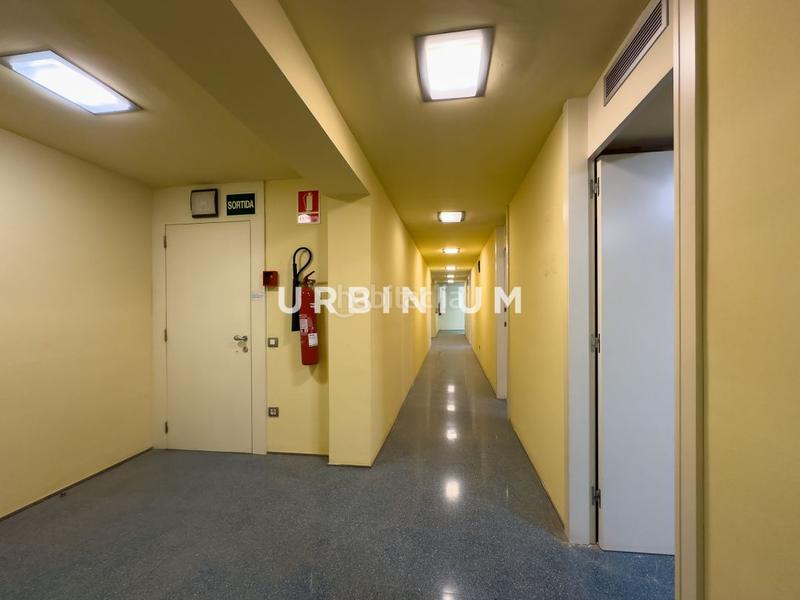 Foto c2add421-5795-422f-b1e6-2c7083d5052f. Alquiler local comercial local alquiler juli garreta en Girona