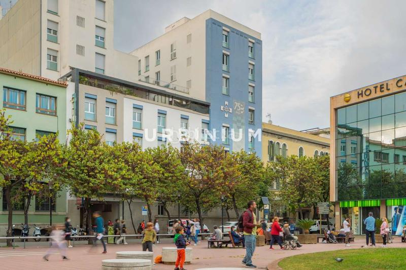 Foto e95ffcdf-6868-46e3-9e81-34b4204286f9. Rent business premise in Eixample Nord Girona