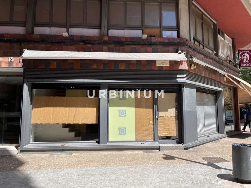Foto 3e734cbe-48e0-4a33-a1a7-b313b82f0342. Rent business premise in Eixample Nord Girona